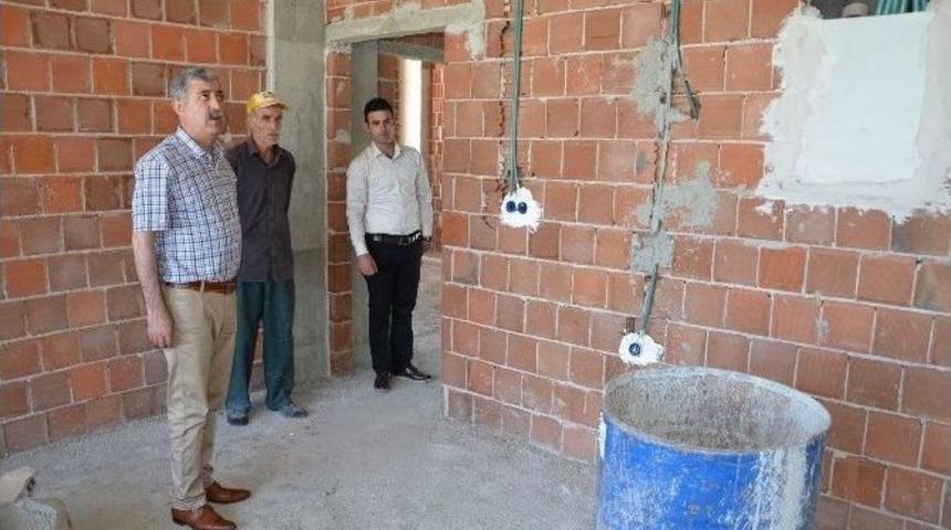 Yeşilyurt Belediyesi, Gen&ccedil;lik Merkezlerinin Yapımını S&uuml;rd&uuml;r&uuml;yor