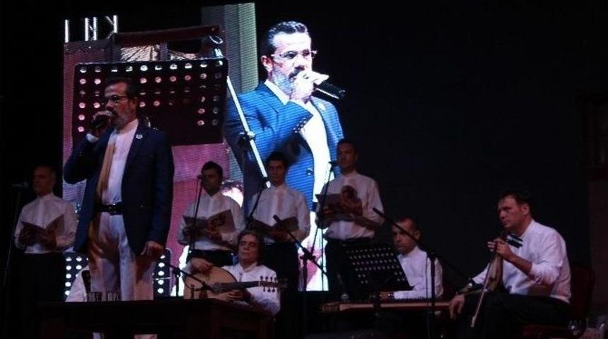 &Ouml;zgecan&rsquo;ın Babasından Duygulandıran Konser