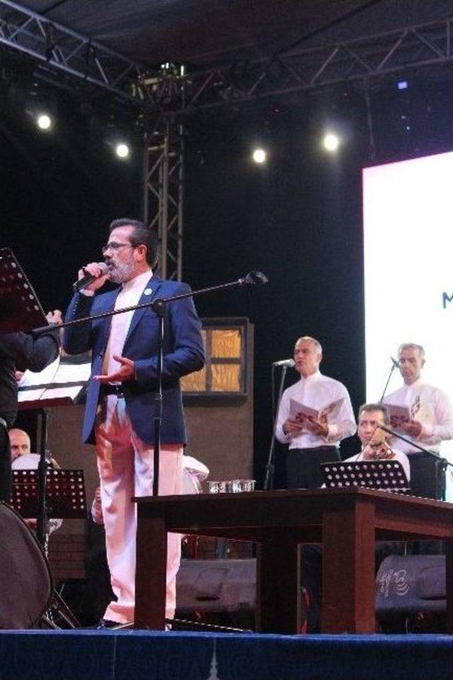 Özgecan’ın Babasından Duygulandıran Konser