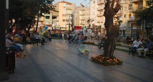 Aydınlılar İftarı Parklarda Serinleyerek Bekliyor