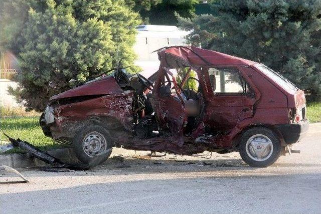 Kastamonu’da Minibüs İle Otomobil Çarpıştı: 1 Ölü, 5 Yaralı