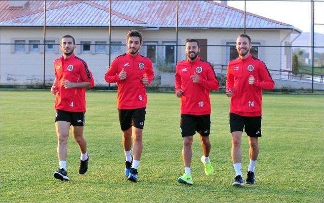 Alanyaspor’un Afyon Kampı Başladı