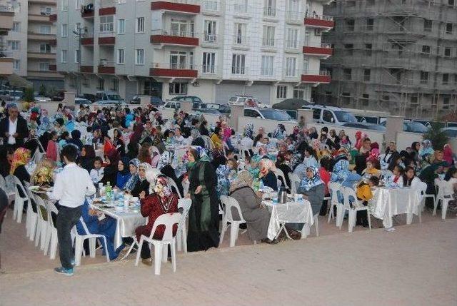 İyider Gönüllüleri İftarda Biraraya Geldi