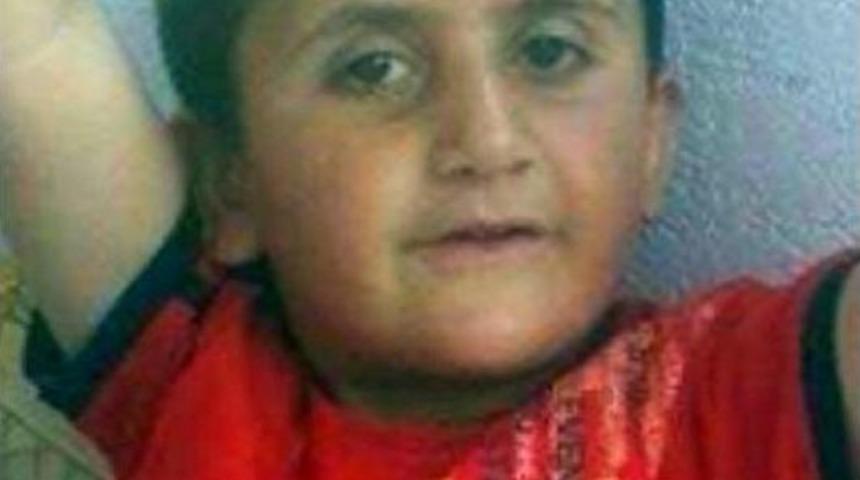 Minik Enes'in Diri Diri G&ouml;m&uuml;l&uuml;p G&ouml;m&uuml;lmediği Otopside &Ccedil;ıkacak