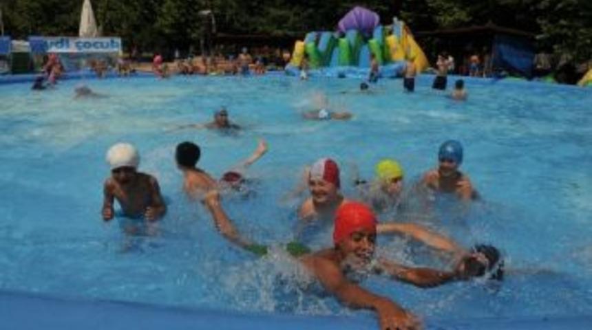 İzmit&rsquo;te Aquapark Cıvıl Cıvıl