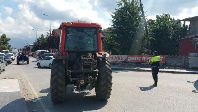 Küçük Sürücüyü Polis Yakaladı