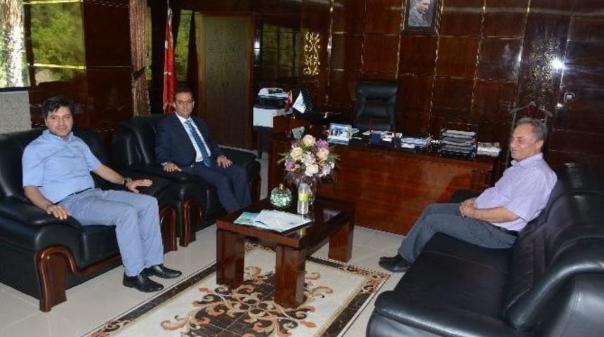 Vali T&uuml;rker, Akdeniz Elektrik Dağıtım A.ş&rsquo;ye Ziyaret Etti