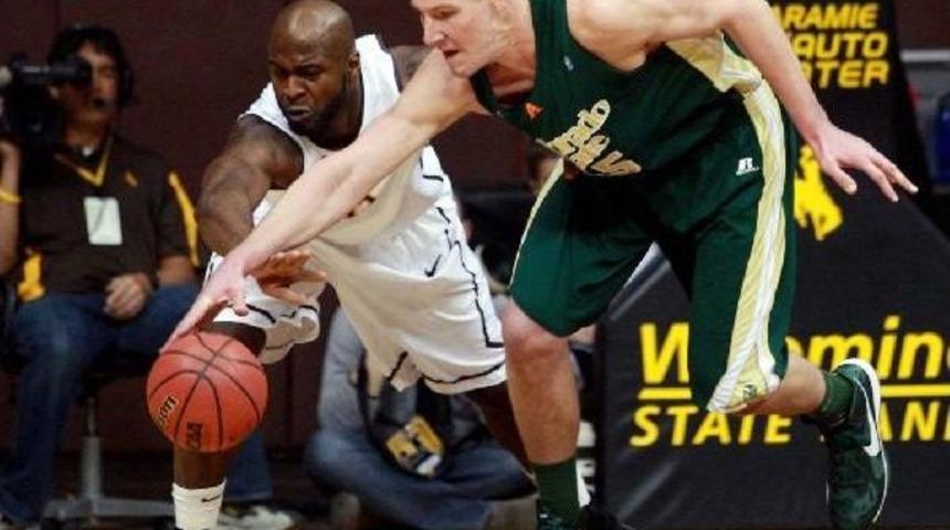 Pınar Karşıyaka'ya 3 Bomba