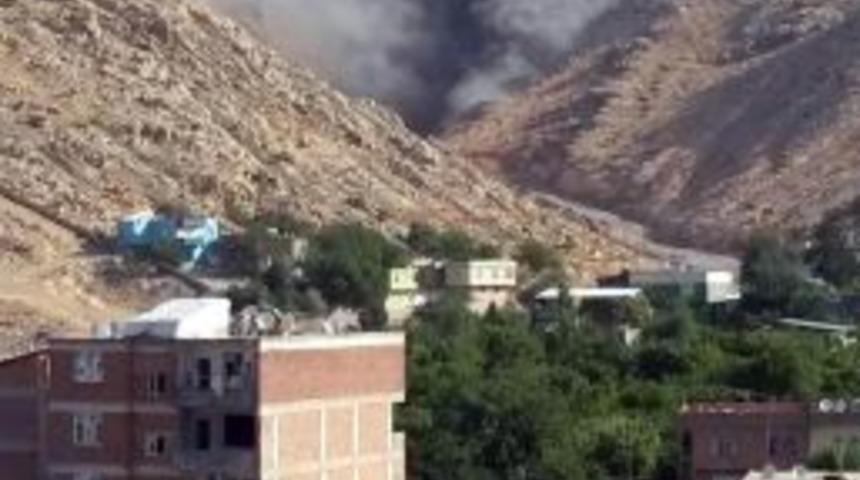 Silvan'da Askeri Araca Yine Pkk Bombası