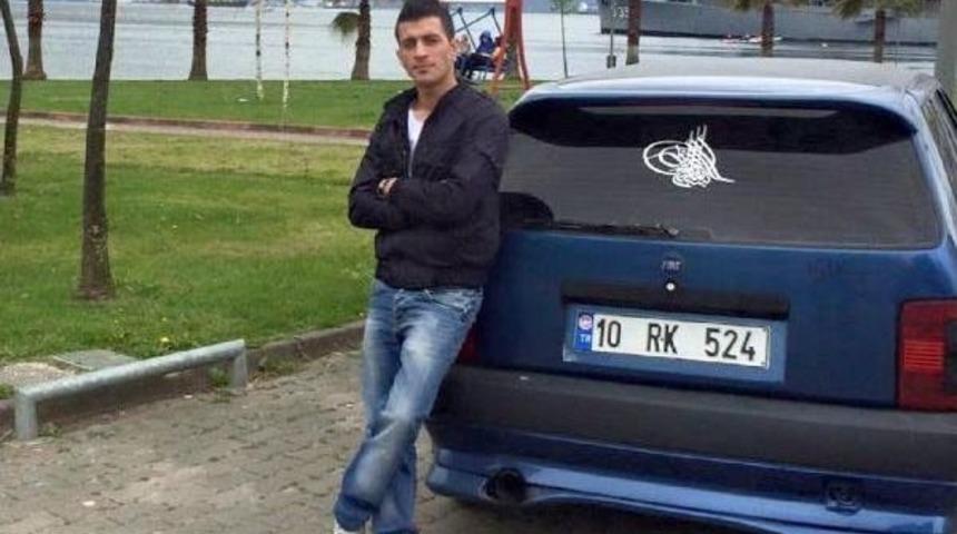 Otomobille Semt Pazarından Ge&ccedil;erken Bir Kızı Yaraladı, Dayak Yedi