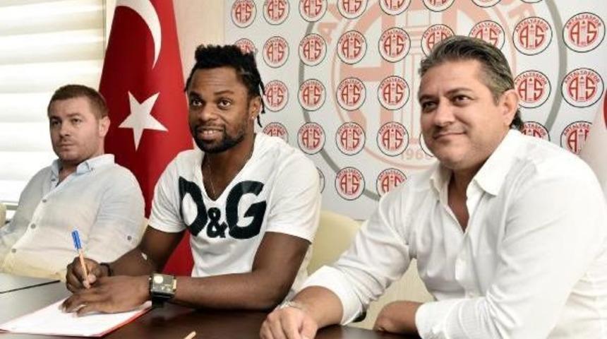 Antalyasporlu Mbilla: "eto'o Ile Oynama Hayalim Gerçekleşti"