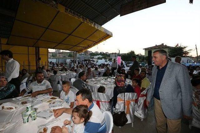 Huzur Sofraları Kaynarca’da Kuruldu