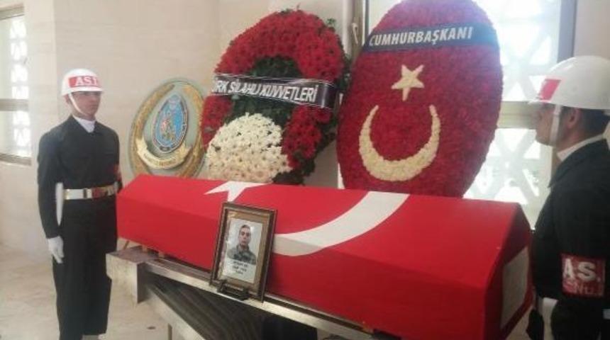 Şehit Er Faik Y&uuml;ce Son Yolculuğuna Uğurlandı