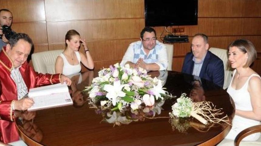 Beşiktaş'ın Eski Ko&ccedil;u Ahmet Kandemir Evlendi