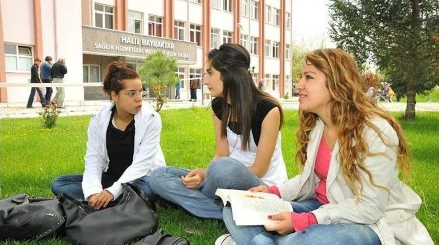 Erciyes &Uuml;niversitesi&rsquo;nden Başarıya Tam Destek