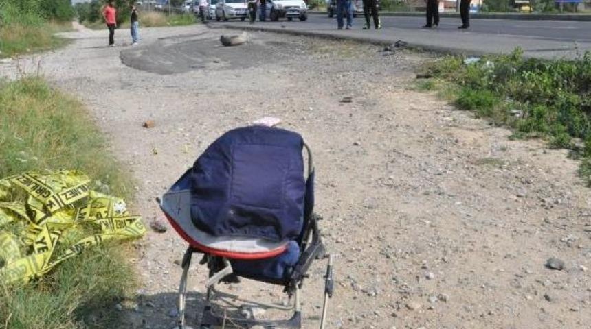 Kazada &Ouml;len Anne Ile Bebeği Toprağa Verildi