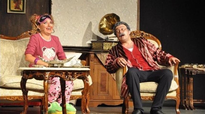 G&uuml;ld&uuml;r&uuml; Oyunu &rsquo;karman &Ccedil;orban&rsquo;a Aliağalılardan Tam Not