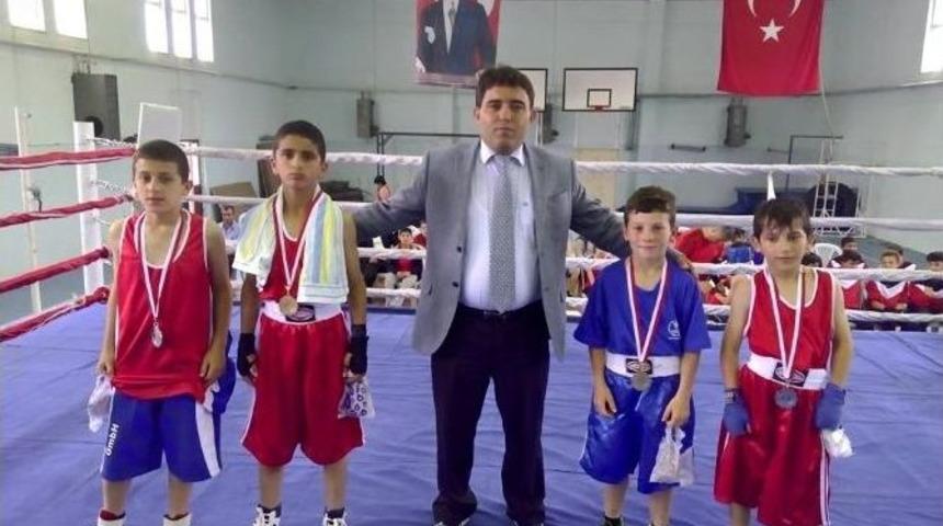 Altınova’da Sportif Faaliyetler Artıyor