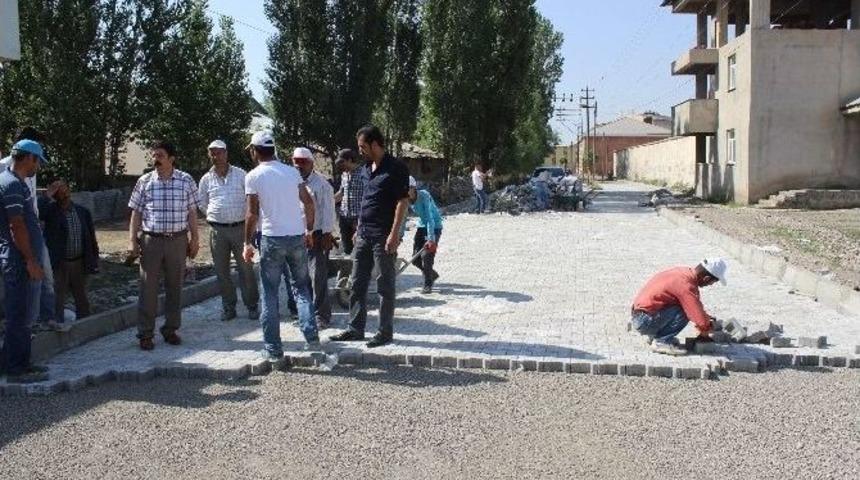 Ağrı Belediyesinin Yol Yapım &Ccedil;alışmaları