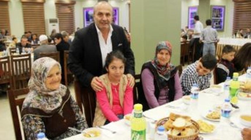 Taşk&ouml;pr&uuml; Belediyesi, Yetimleri Unutmadı