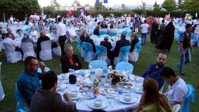 Kahramanmaraş Valiliği'nden Şehit Aileleri Ve Gazilere Iftar