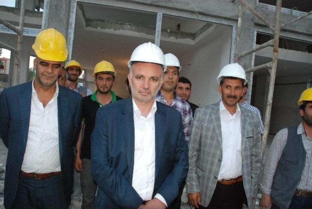 Hdp&rsquo;li Bilgen İnşaat İş&ccedil;ileriyle İftar Yaptı