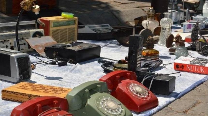 Herkesin Bit Pazarı Dediği Yer Onlar İ&ccedil;in Nur Pazarı