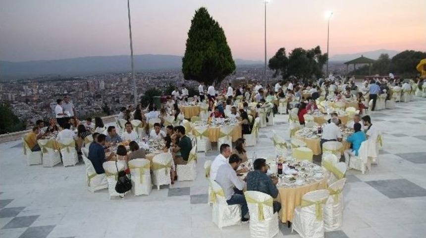 Ad&uuml; Diş Hekimliği Fak&uuml;ltesi İftarda Bir Araya Geldi