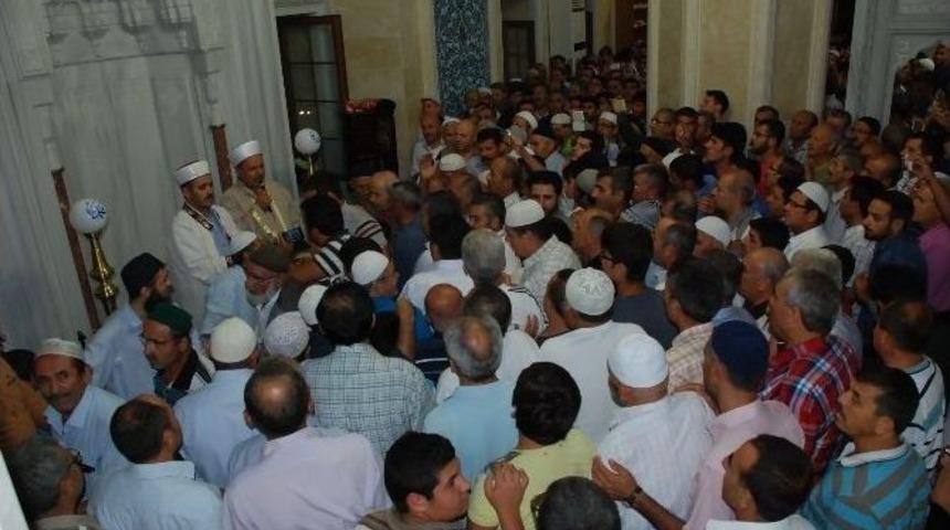 Didim&rsquo;de Sakal-ı Şerif İzdihamı