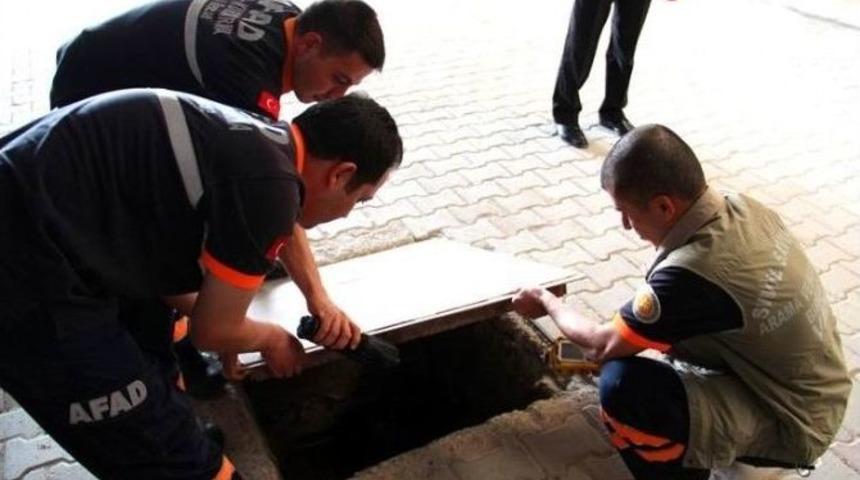 Afad Kbrn Ekibi Başbakan Davutoğlu&rsquo;na Eşlik Etti