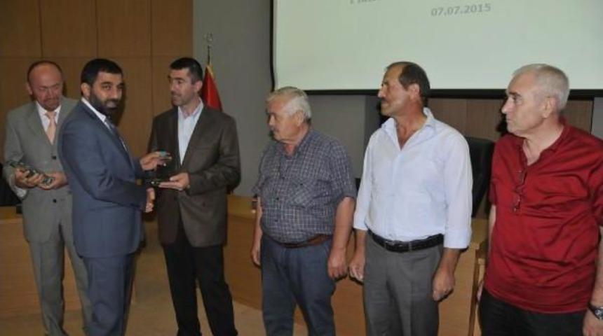 Koto'dan 40 Yılı Dolduran &Uuml;yelere Plaket