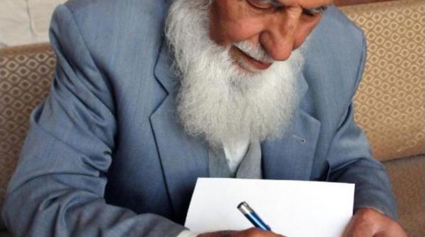 Bir R&uuml;yayla Başladı, 65 Yıldır Şiir Yazıyor