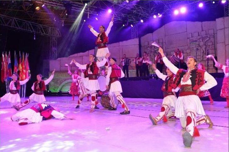 Altın Karagöz Festivali’nde Dünyaya Barış Mesajları G1