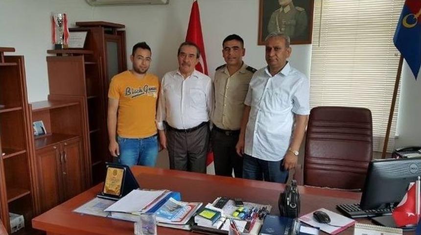 Gazilerden Veda Eden Garnizon Komutanı&rsquo;na Teşekk&uuml;r Ziyareti