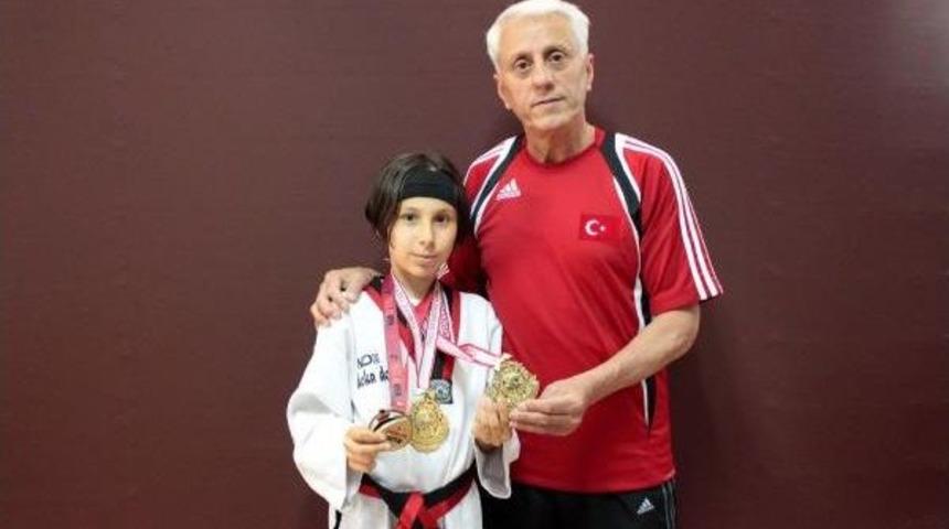 Avrupa Yıldızlar Tekvando Şampiyonası'nda Zeyep Altın Madalya Aldı
