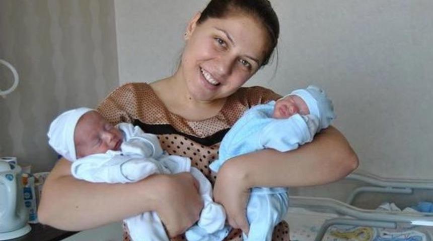 Parmak Bebekler Yaşama Tutundu