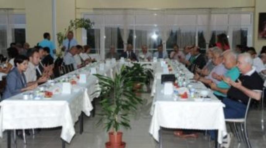 Ba&uuml; Personeli İftarda Buluştu