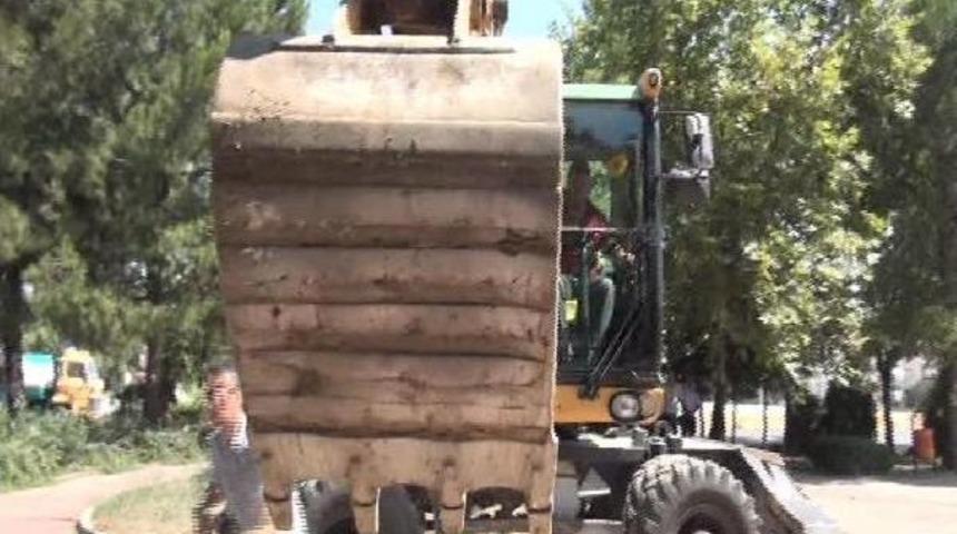 Eylemcinin &Ouml;l&uuml;mden D&ouml;nd&uuml;ğ&uuml; An