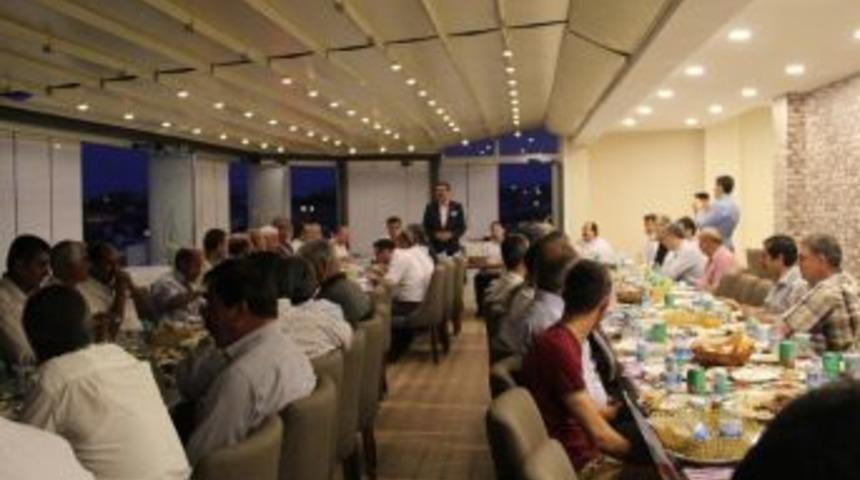 Cihanbeyli İl&ccedil;e Protokol&uuml; Ve Muhtarlar İftarda Buluştu