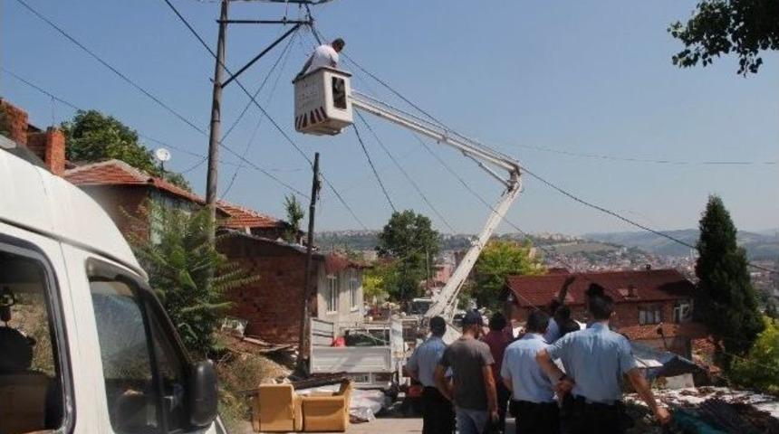 Kocaeli&rsquo;de Ka&ccedil;ak Elektrik Operasyonu