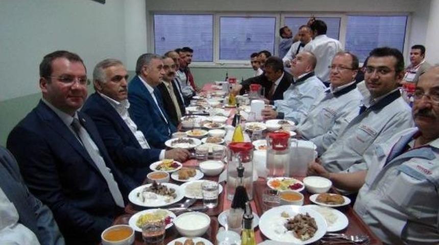 Toyota T&uuml;rkiye'de  2016 Yılında Vites Y&uuml;kseltiyor