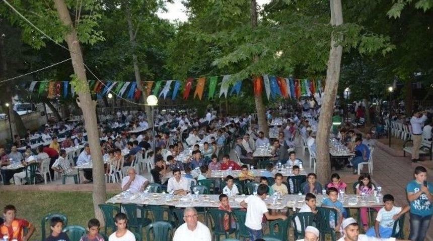 Meydan İftarlarının Son Durağı, Dilek Oldu