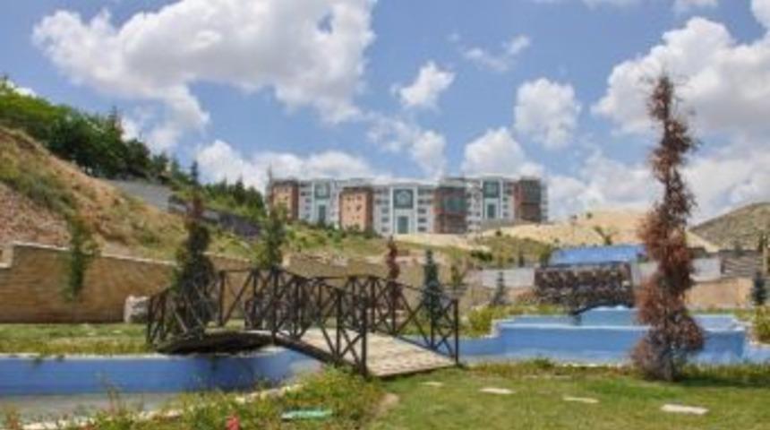 Ne&uuml; Tanıtım Mesaisinde