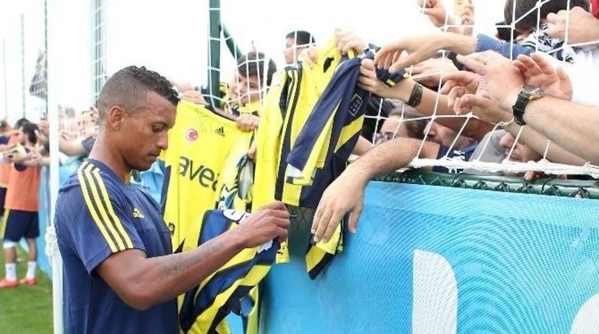 Nanı Ve Souza Takımla Birlikte İlk Antrenmanına &Ccedil;ıktı