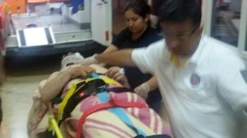 Cep Telefonuyla Konuşurken 7 Metreden D&uuml;şen Iş&ccedil;i Yaralandı