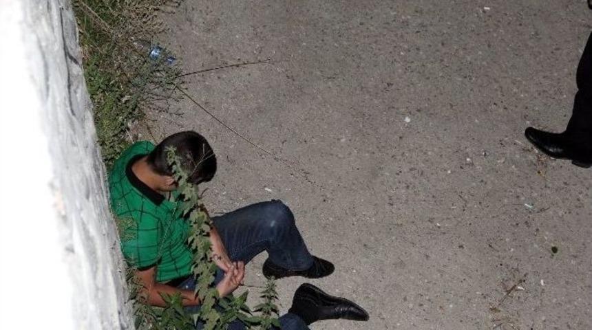 Madde Bağımlısı Gen&ccedil; Dereye D&uuml;şt&uuml;