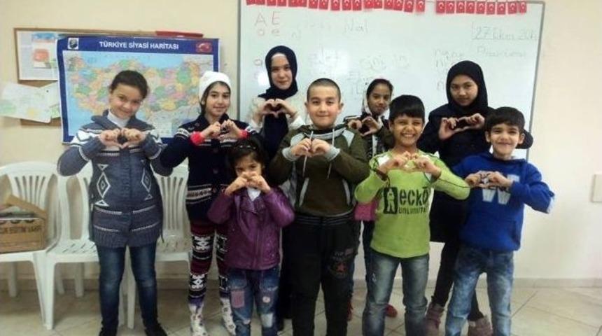 Suriyeli &Ccedil;ocuklar T&uuml;rk&ccedil;e Konuşmayı &Ouml;ğrendi