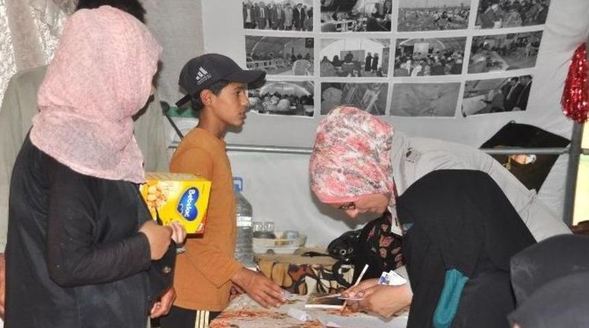 &Ccedil;adır Kentte S&uuml;t&uuml; Yetersiz Anneler S&uuml;t Dağıtıldı