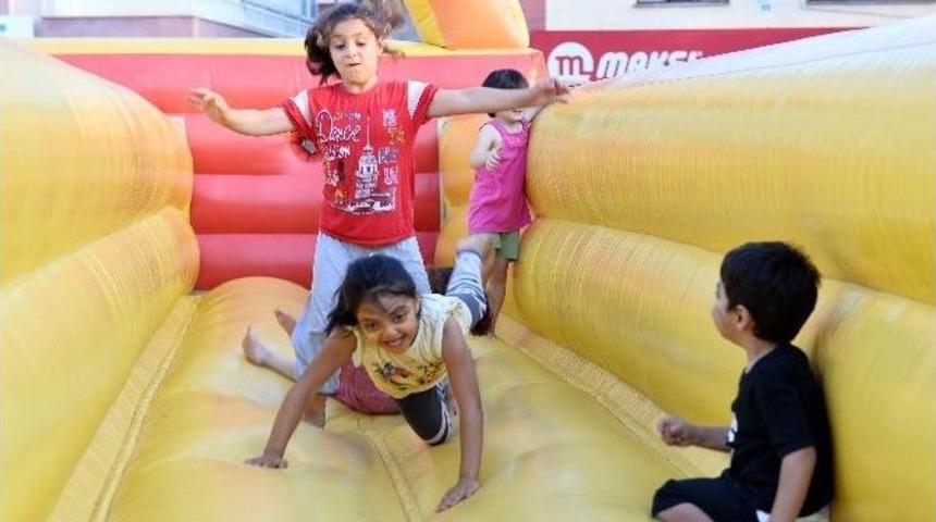 Uysal&rsquo;a Sevgi Seli