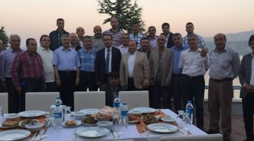 Tatvan Kaymakamlığı, Mahalle Muhtarlarına İftar Verdi